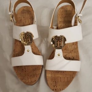 🔥SALE!🔥Tommy Hilfiger wedges